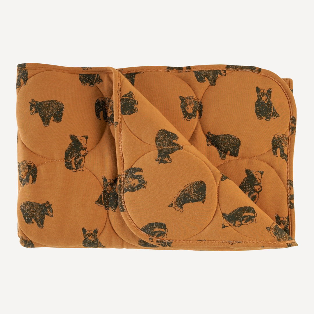 classic circle quilt | beluga bear cubs | bamboo