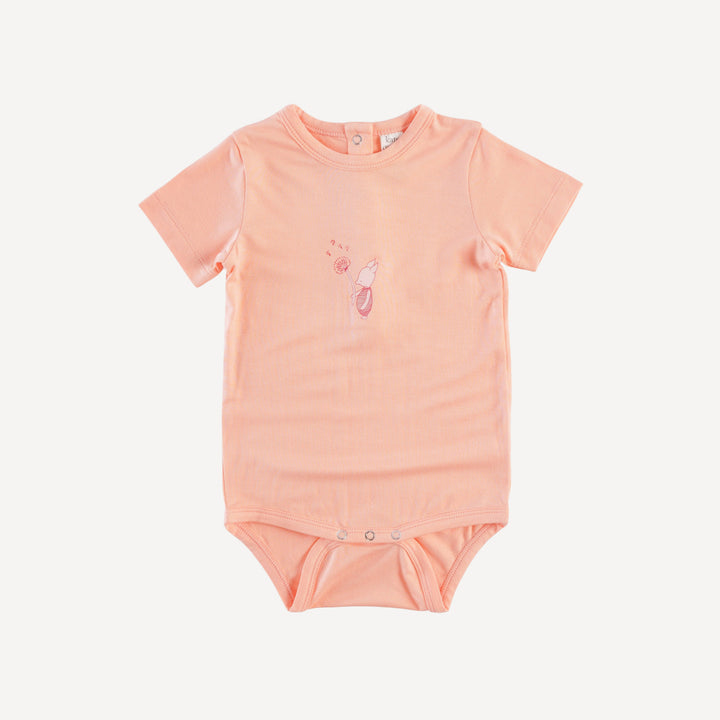 short sleeve piglet crew neck bodysuit | pale apricot | bamboo