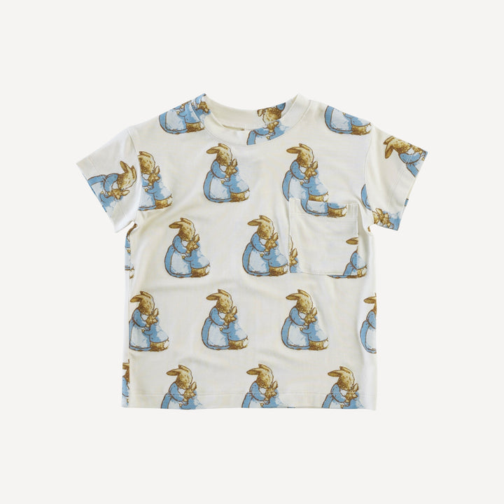 short sleeve relaxed classic pocket tee | peter rabbit & mom | bamboo