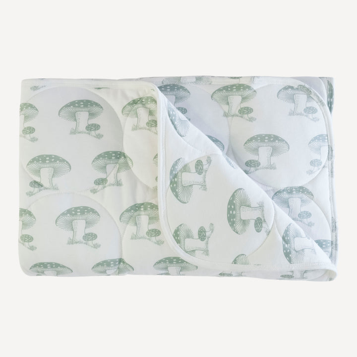 classic circle quilt | jadeite toadstool | organic cotton jersey