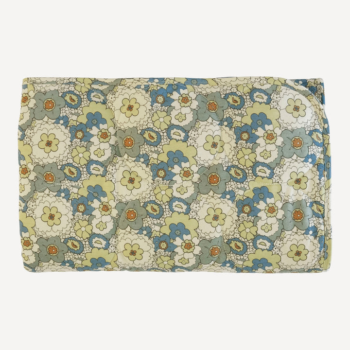 classic circle quilt | blue mid-century floral | organic cotton jersey