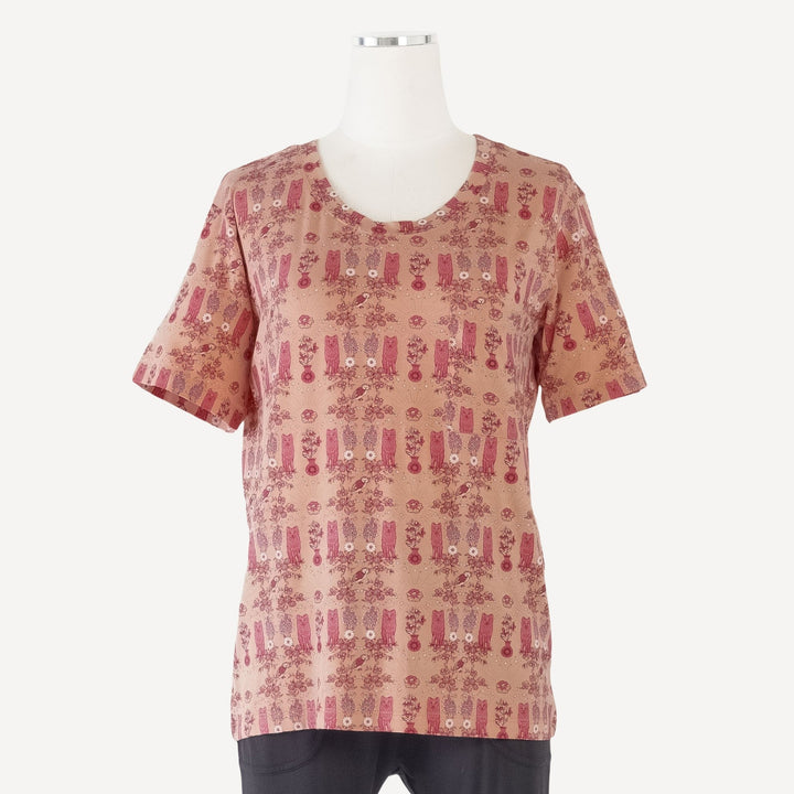 womens short sleeve pocket boxy top | scarlet wolf floral | bamboo