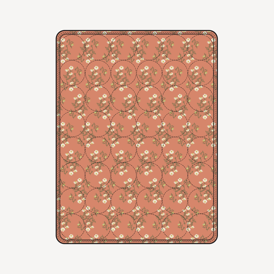 PREORDER classic circle quilt | wild chamomile | bamboo