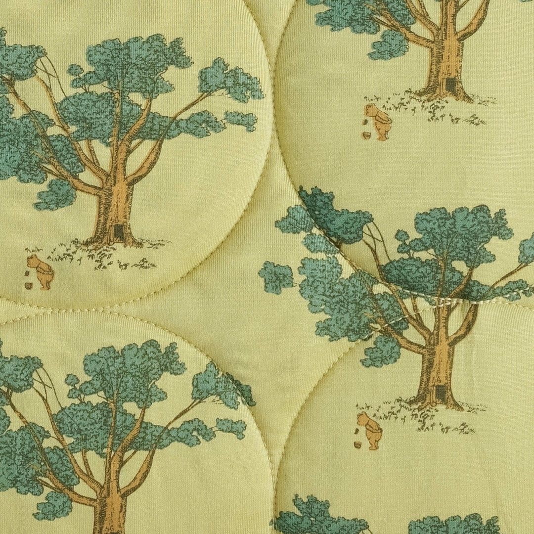 classic circle quilt | pooh & tree | bamboo