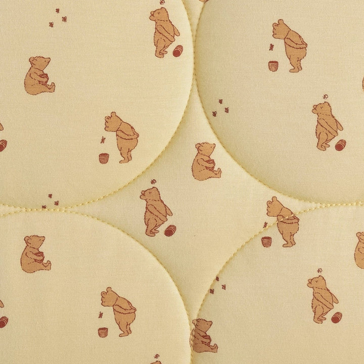 classic circle quilt | pooh | bamboo