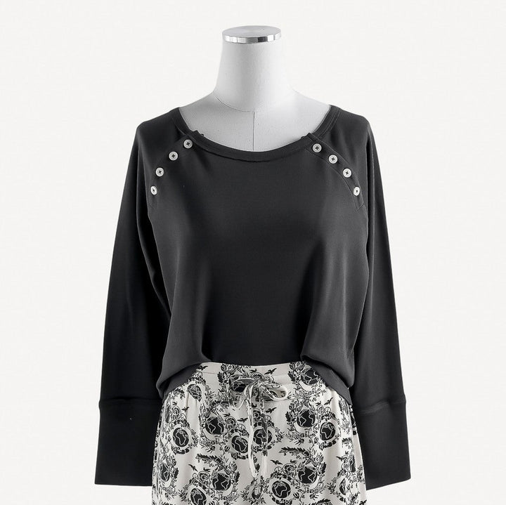 womens long sleeve relaxed raglan top | onyx | raw edge organic cotton